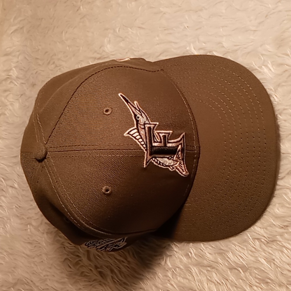 Florida Marlins New ERA 59 FIFTY  world series 03 Pink edition Hat